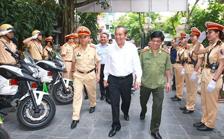 Phó Thủ tướng Trương Hòa Bình: Bảo vệ tuyệt đối an toàn cho cuộc bầu cử
